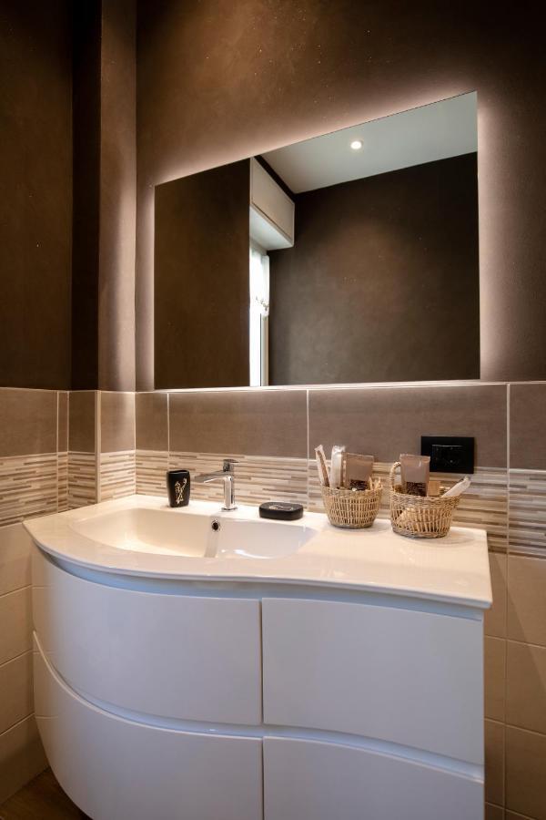 La Lupa Apartment - In The Heart Of Aosta With Car Box 外观 照片