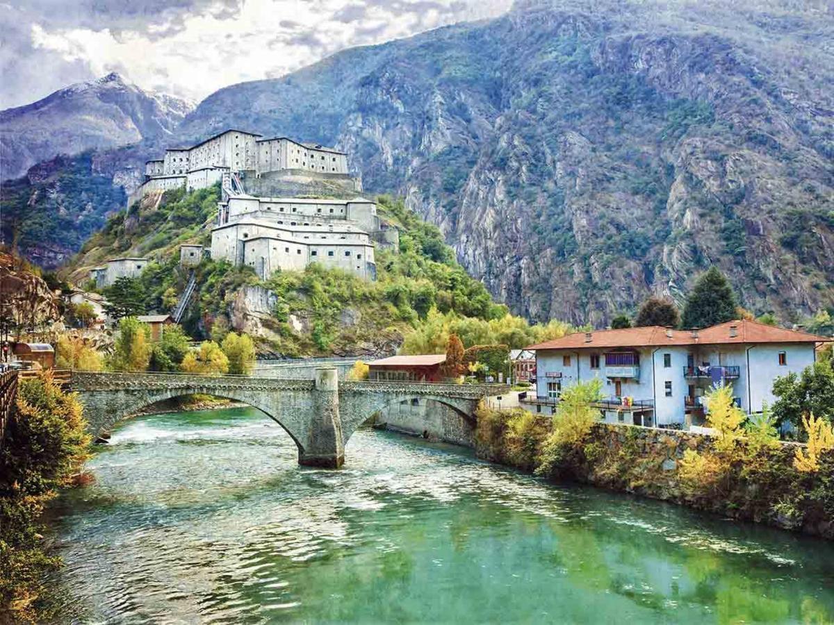 La Lupa Apartment - In The Heart Of Aosta With Car Box 外观 照片