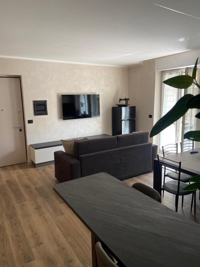 La Lupa Apartment - In The Heart Of Aosta With Car Box 外观 照片